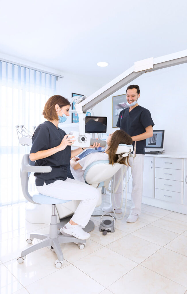 Dentist Near Valley Village CA Intraoral Camera Technology